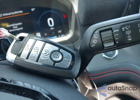 2025 Ford Explorer St-Line z USA, uszkodzony, nr VIN 1FMUK8KH7SGA66113